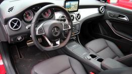 Mercedes CLA Shooting Brake - galeria redakcyjna - pełny panel przedni