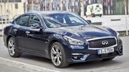 Infiniti Q70 2.2d 170 KM - galeria redakcyjna - widok z przodu