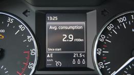 Skoda Octavia III Liftback 1.6 TDI - galeria redakcyjna - komputer pokładowy