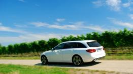 Mercedes Klasa C W205 Kombi - galeria redakcyjna - lewy bok