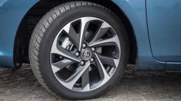 Toyota Auris II Facelifting - galeria redakcyjna - koło