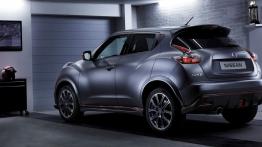 Nissan Juke Nismo RS (2014) - wersja europejska - tył - reflektory włączone