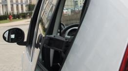 Peugeot 107 Hatchback 5d Facelifting 2012 1.0 VTI 68KM - galeria redakcyjna - bok - inne ujęcie