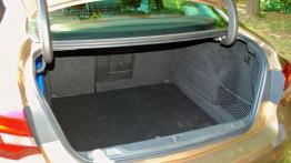 Opel Astra J Facelifting - galeria redakcyjna - bagażnik