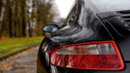 Porsche 911 997 Coupe - galeria redakcyjna - lewy tylny reflektor - wyłączony