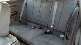 BMW Seria 1 F20-F21 Hatchback 3d M 135i 320KM - galeria redakcyjna - tylna kanapa