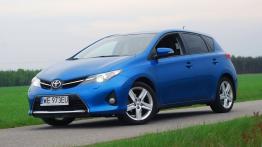 Toyota Auris II Hatchback 5d Valvematic 130 132KM - galeria redakcyjna - widok z przodu