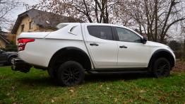 Mitsubishi L200 - galeria redakcyjna - prawy bok