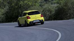 Suzuki Swift Sport - galeria redakcyjna - widok z tyłu