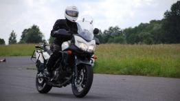 Wyższa szkoła jazdy Suzuki - prędkość może być bezpieczna