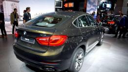 SUV-y i crossovery wciąż w natarciu - relacja z Paryża