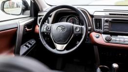 Toyota RAV4 2.0 Valvematic 152 KM - galeria redakcyjna - kokpit