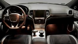 Jeep Grand Cherokee Facelifting SRT8 - galeria redakcyjna - pełny panel przedni