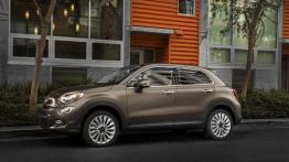 Fiat 500X Lounge (2015) - wersja amerykańska - lewy bok