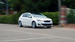 Peugeot 308 II Hatchback 5d - galeria redakcyjna - widok z przodu