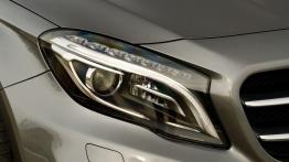 Mercedes GLA - galeria redakcyjna - prawy przedni reflektor - wyłączony