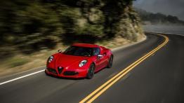 Alfa Romeo 4C (2015) - wersja amerykańska - widok z przodu
