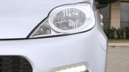Peugeot 107 Hatchback 5d Facelifting 2012 1.0 VTI 68KM - galeria redakcyjna - przód - inne ujęcie