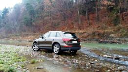 Audi Q5 SUV Facelifting 2.0 TDI 177KM - galeria redakcyjna - widok z tyłu