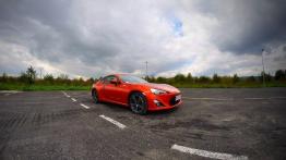 Toyota GT86 Coupe 2.0 Boxer 200KM - galeria redakcyjna - prawy bok