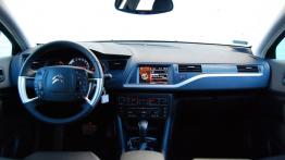 Citroen C5 III Tourer 2.0 HDI FAP 160KM - galeria redakcyjna - pełny panel przedni