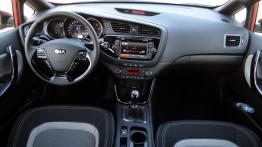 Kia pro_ceed II - galeria redakcyjna - pełny panel przedni