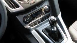 Ford Focus III Hatchback - galeria redakcyjna - skrzynia biegów