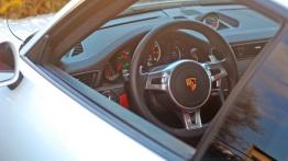 Porsche 911 (991) Turbo S Coupe - galeria redakcyjna - widok ogólny wnętrza z przodu