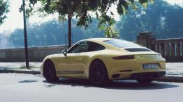 Porsche 911 Carrera T - galeria redakcyjna - lewy bok
