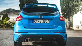 Ford Focus RS - niebieski terrorysta
