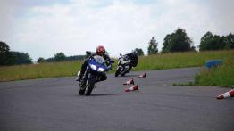 Wyższa szkoła jazdy Suzuki - prędkość może być bezpieczna