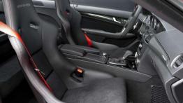 Mercedes Benz C63 AMG Coupe Black Series - Urodzony rekordzista