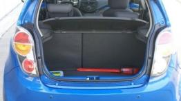 Chevrolet Spark - galeria redakcyjna - tył - bagażnik otwarty