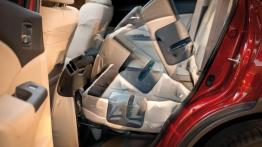 Honda CR-V IV - wersja europejska - tylna kanapa złożona, widok z boku