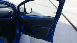 Chevrolet Spark - galeria redakcyjna - drzwi pasażera od wewnątrz