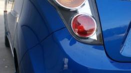 Chevrolet Spark - galeria redakcyjna - lewy tylny reflektor - wyłączony