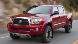 Toyota Tacoma - widok z przodu