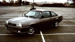 Opel Manta - widok z przodu
