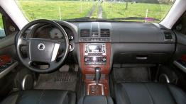 Ssangyong Rexton 270 Xdi - pełny panel przedni