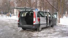 Mercedes Vito Kombi 115 CDI - galeria redakcyjna - tył - bagażnik otwarty