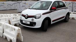 Renault Twingo III - galeria redakcyjna - lewy bok