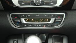 Renault Grand Scenic 1.6 dCi 130KM - galeria redakcyjna - panel sterowania wentylacją i nawiewem
