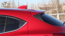 Mazda 3 III Hatchback  2.0 120KM - galeria redakcyjna - bok - inne ujęcie