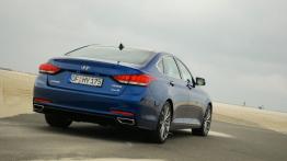 Hyundai Genesis Sedan II - galeria redakcyjna - widok z tyłu