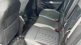 Jeep Compass 4xe pierwsza jazda - tylna kanapa