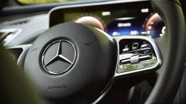 Mercedes EQC – jak jaskółka