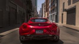 Alfa Romeo 4C (2015) - wersja amerykańska - widok z tyłu