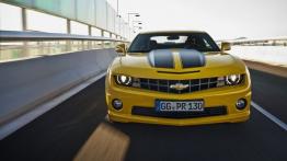 Chevrolet Camaro Coupe - wersja europejska - widok z przodu