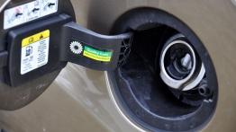 Ford Fiesta VII  KM - galeria redakcyjna - wlew paliwa