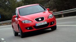 Seat Altea - przód - reflektory wyłączone